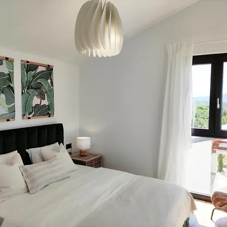 Villa Lazy 8