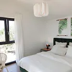 Lazy 8 Βίλα