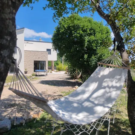 Villa Lazy 8 *